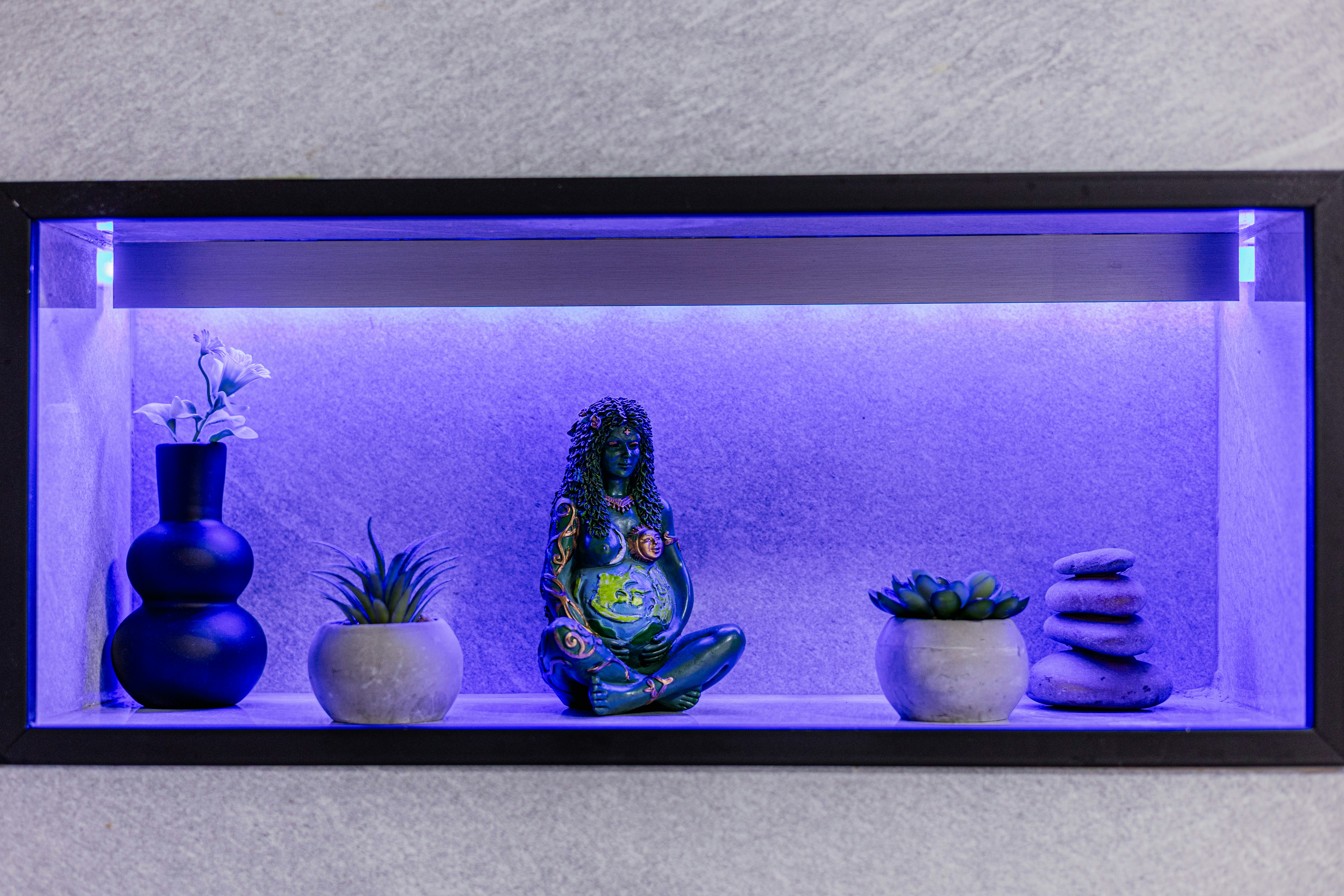 Custom Furniture & Aquariums installation in Old Saybrook CT - licensed insured Connecticut contractor